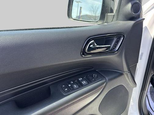 White Knuckle Clearcoat 2025 Dodge Durango GT Plus