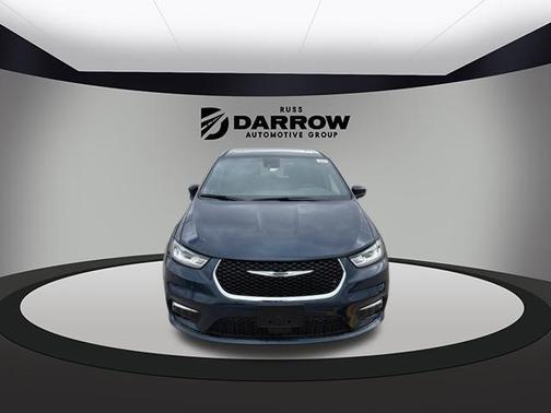 2025 Chrysler Pacifica L
