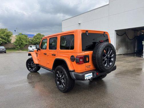 2025 Jeep Wrangler 4xe Base