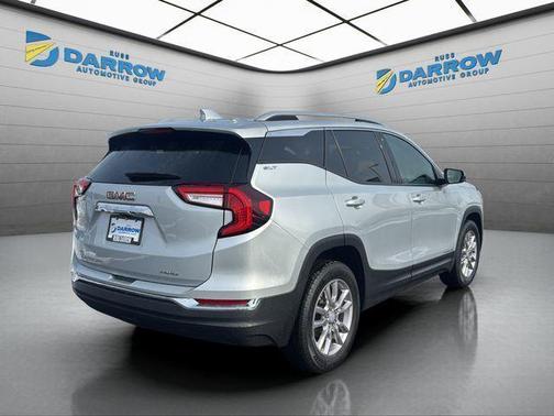 Quicksilver Metallic 2022 GMC Terrain SLT