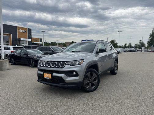 2022 Jeep Compass Latitude Lux