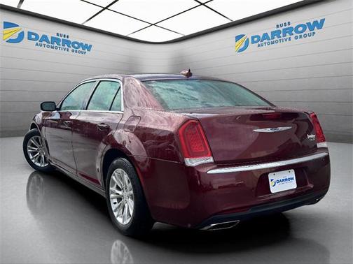 2021 Chrysler 300 Touring