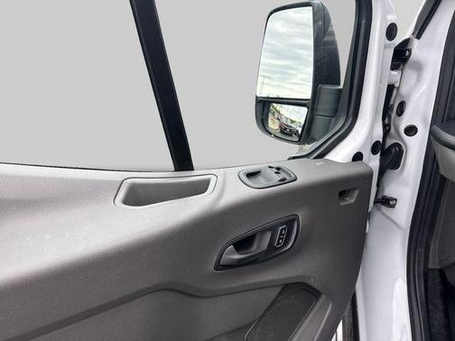 Oxford White 2024 Ford Transit-250 Base