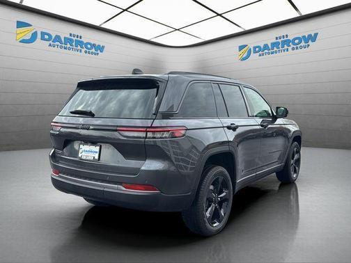 Baltic Gray Metallic Clearcoat 2026 Jeep Grand Cherokee Limited