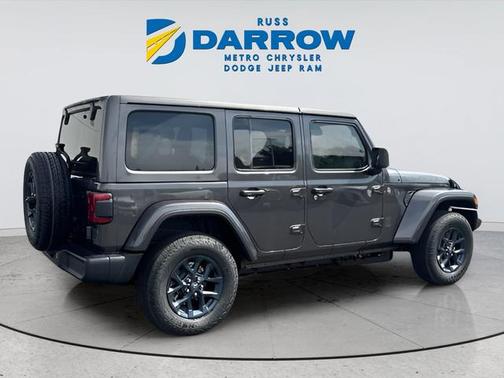 Black Clearcoat 2026 Jeep Wrangler 85th Anniversary