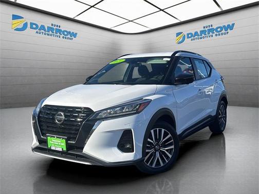 2021 Nissan Kicks SR