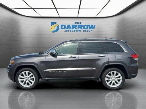 Granite Crystal Metallic Clearcoat 2017 Jeep Grand Cherokee Limited