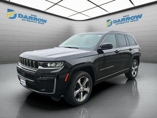 Diamond Black Crystal Pearlcoat 2026 Jeep Grand Cherokee Limited