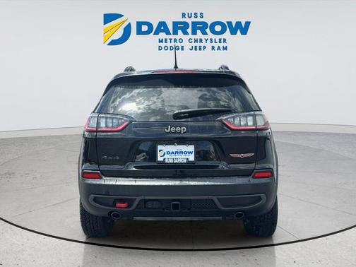 Diamond Black Crystal Pearlcoat 2022 Jeep Cherokee Trailhawk