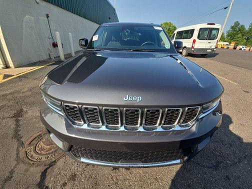2023 Jeep Grand Cherokee Laredo