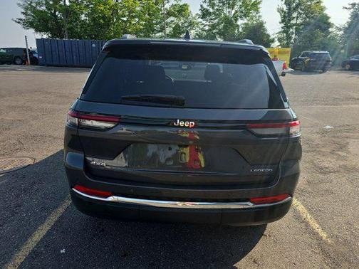 2023 Jeep Grand Cherokee Laredo