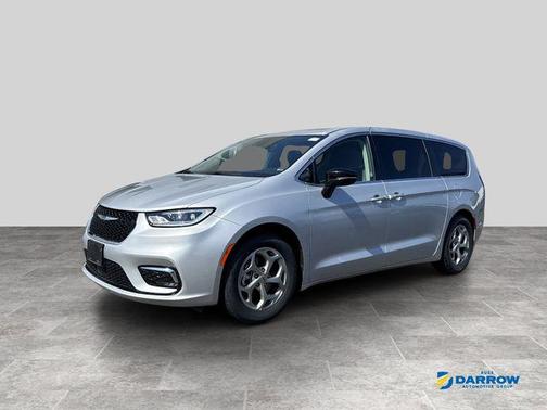 Silver Mist Clearcoat 2024 Chrysler Pacifica Limited