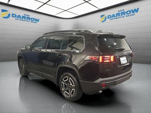 Diamond Black Crystal Pearlcoat 2026 Jeep Cherokee Laredo 4x4