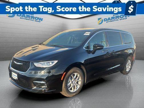 Diamond Black Crystal Pearlcoat 2026 Chrysler Pacifica L