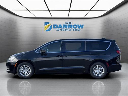 2025 Chrysler Voyager LX