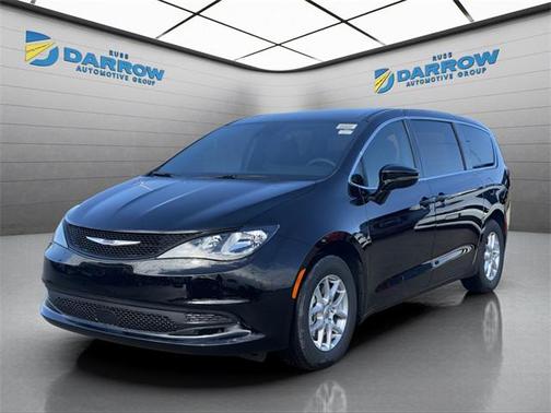2025 Chrysler Voyager LX