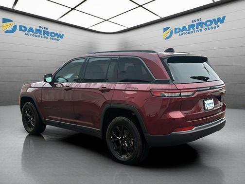 Velvet Red Pearlcoat 2026 Jeep Grand Cherokee Altitude