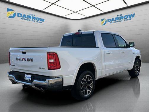 Ivory White Tri-Coat Pearlcoat 2026 RAM 1500 Laramie
