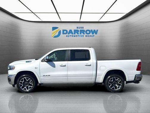 Ivory White Tri-Coat Pearlcoat 2026 RAM 1500 Laramie