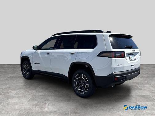 Bright White Clearcoat 2026 Jeep Cherokee Laredo