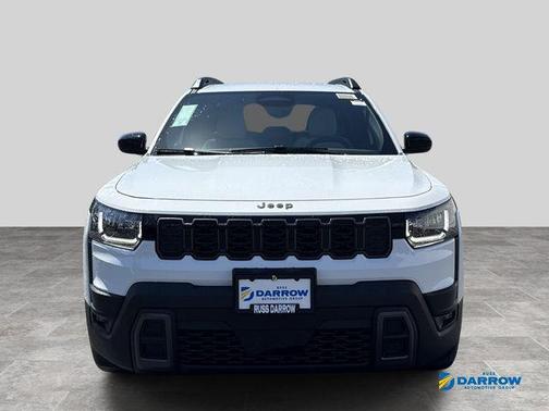 Bright White Clearcoat 2026 Jeep Cherokee Laredo
