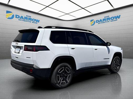 Bright White Clearcoat 2026 Jeep Cherokee Laredo