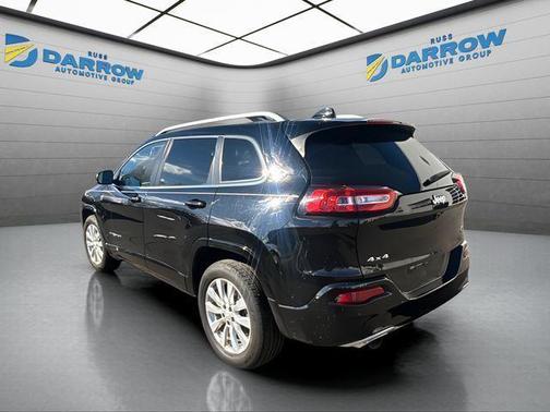 Diamond Black Crystal Pearlcoat 2018 Jeep Cherokee Overland