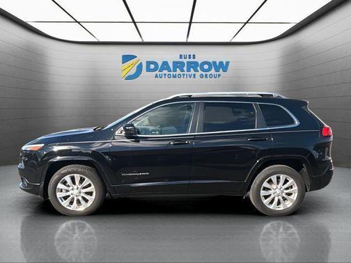 Diamond Black Crystal Pearlcoat 2018 Jeep Cherokee Overland