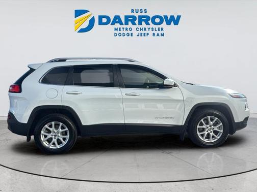 Bright White Clearcoat 2017 Jeep Cherokee Latitude