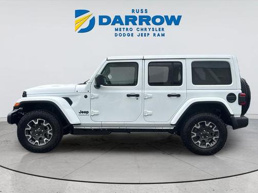 Bright White Clearcoat 2026 Jeep Wrangler 4-Door Sahara 4x4