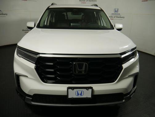 2023 Honda Pilot AWD Elite