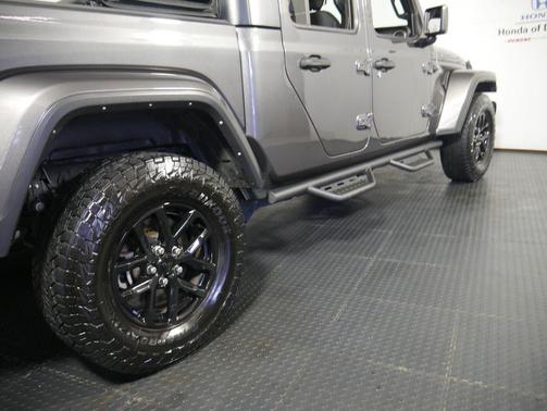 2021 Jeep Gladiator Sport S