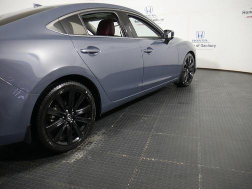 2021 Mazda Mazda6 Carbon Edition