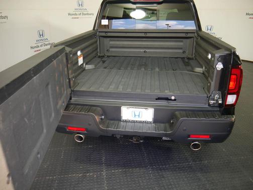 2025 Honda Ridgeline Black