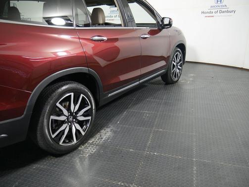 2021 Honda Pilot Touring 8-Passenger