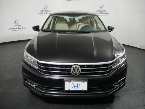2017 Volkswagen Passat 1.8T SE