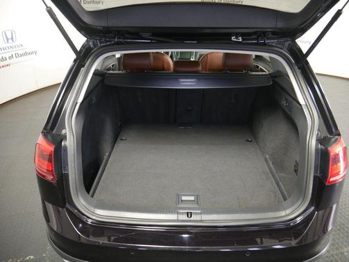 2017 Volkswagen Golf Alltrack TSI S