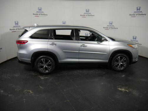 2019 Toyota Highlander LE Plus