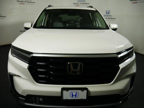 2026 Honda Pilot Touring 8-Passenger