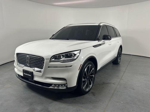 White Metallic 2024 Lincoln Aviator Reserve AWD