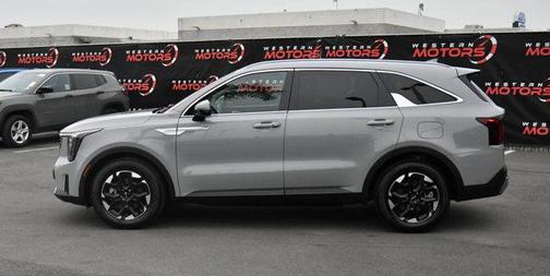 2025 Kia Sorento S