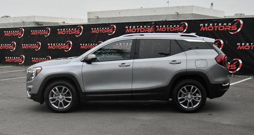 2024 GMC Terrain SLT