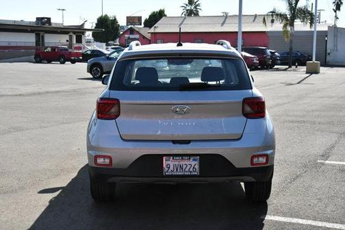 2023 Hyundai VENUE SEL