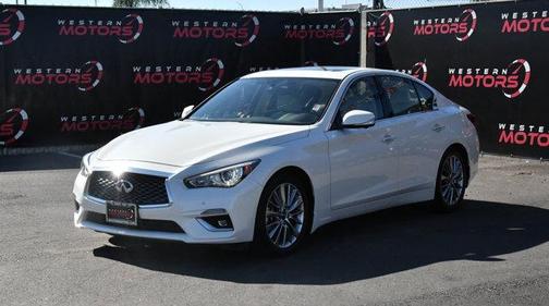 2023 INFINITI Q50 LUXE