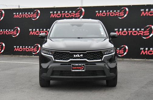 2023 Kia Sorento LX