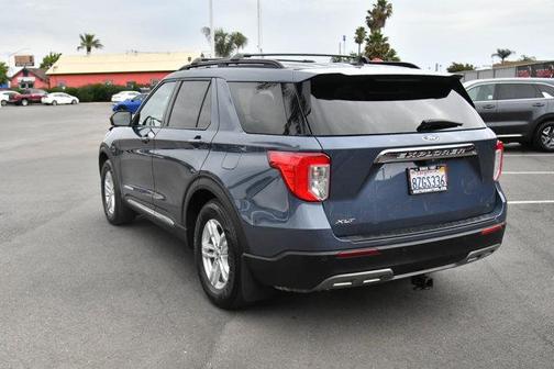 Blue 2021 Ford Explorer XLT