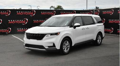 2024 Kia Carnival LX