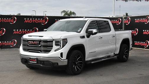 2024 GMC Sierra 1500 SLT