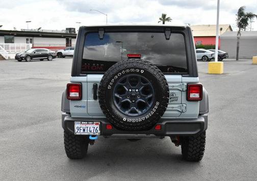 Earl Clearcoat 2023 Jeep Wrangler 4xe Base