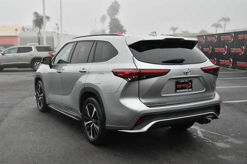 2022 Toyota Highlander XSE
